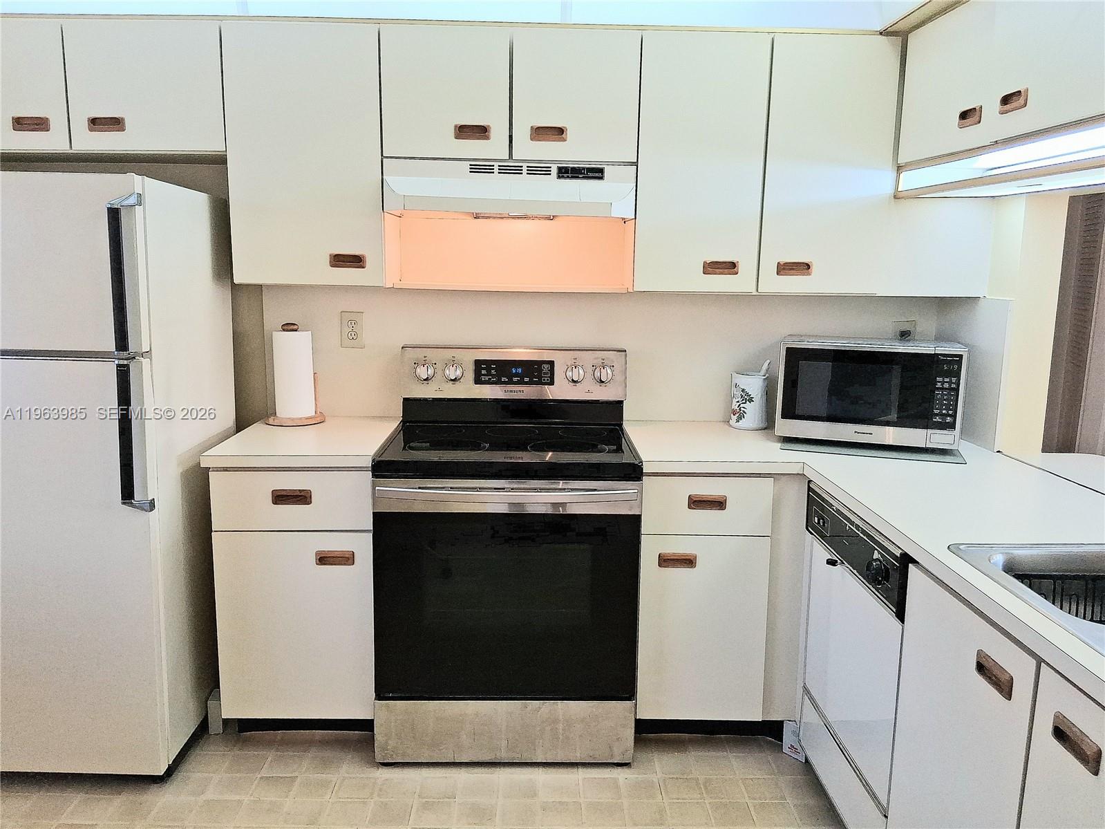 10456 NW 24th Pl 206