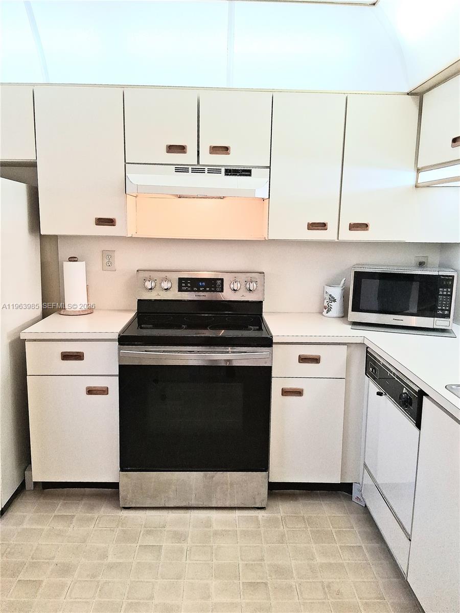 10456 NW 24th Pl 206