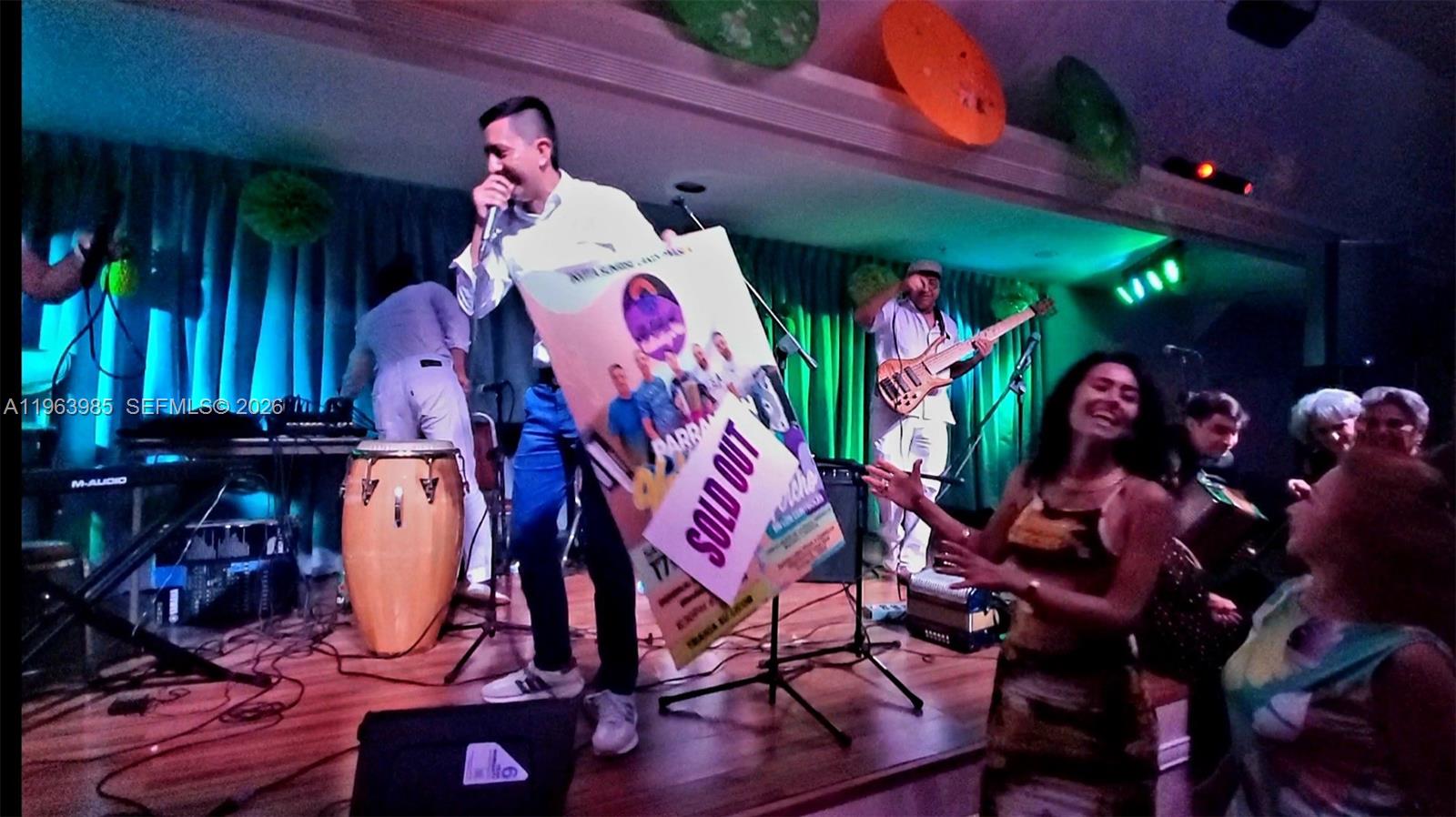 SUNRISE LAKES 210 CONDO - Residential