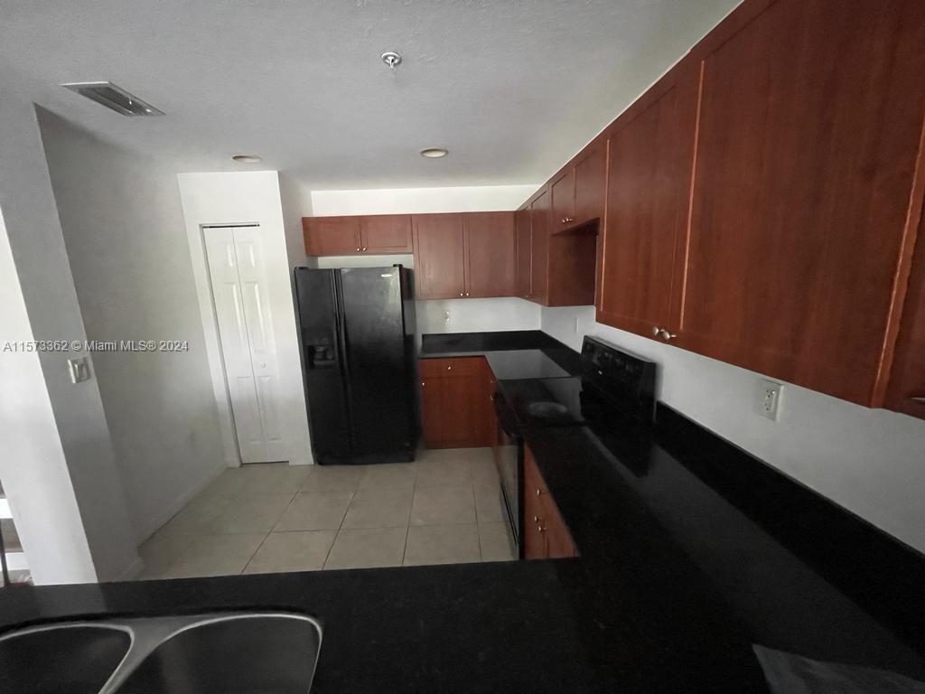CORONADO AT DORAL I CONDO - Residential Lease