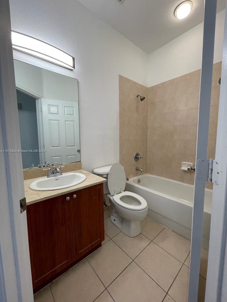 CORONADO AT DORAL I CONDO - Residential Lease
