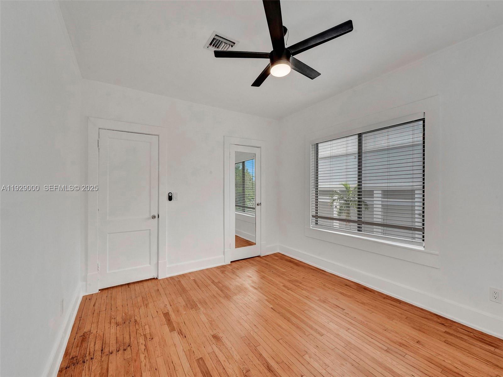 HOLLYWOOD - Residential Lease