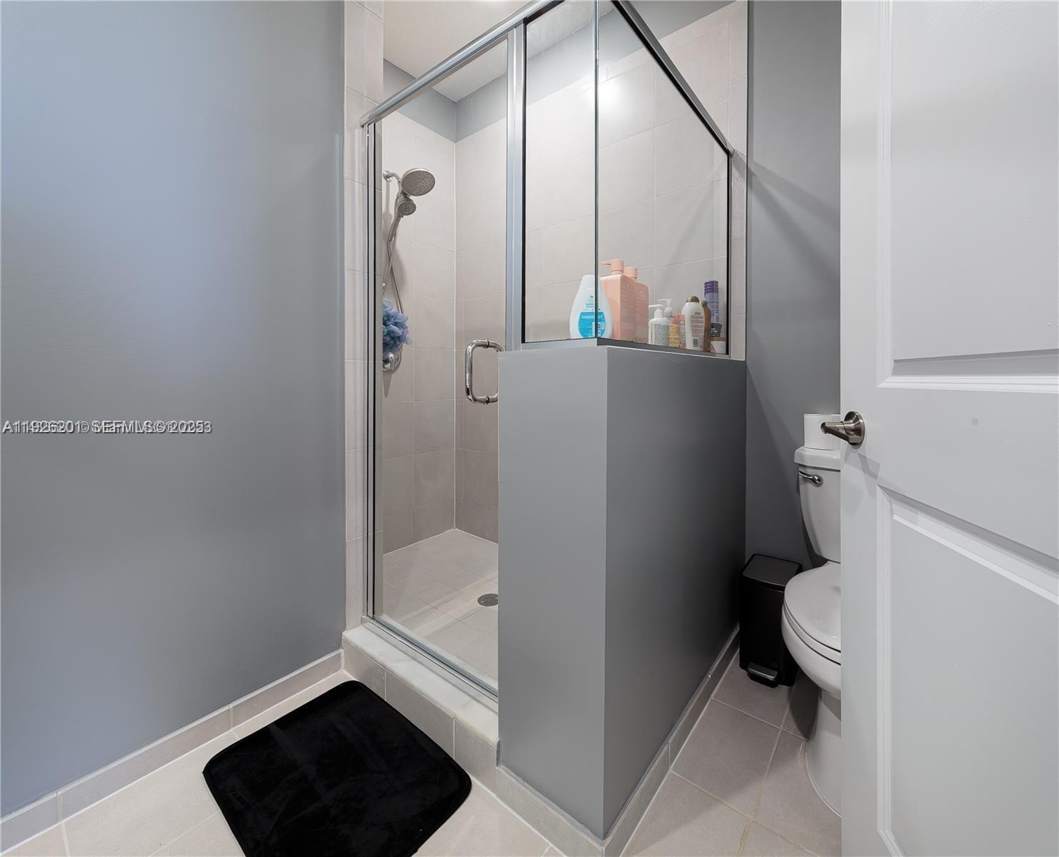 PINE ISLE - Residential Lease