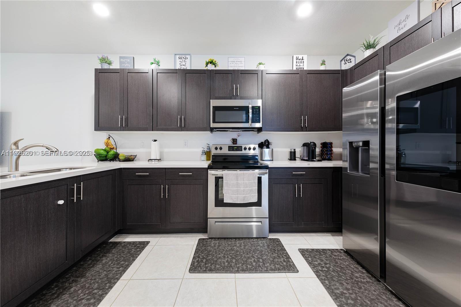 PINE ISLE - Residential Lease