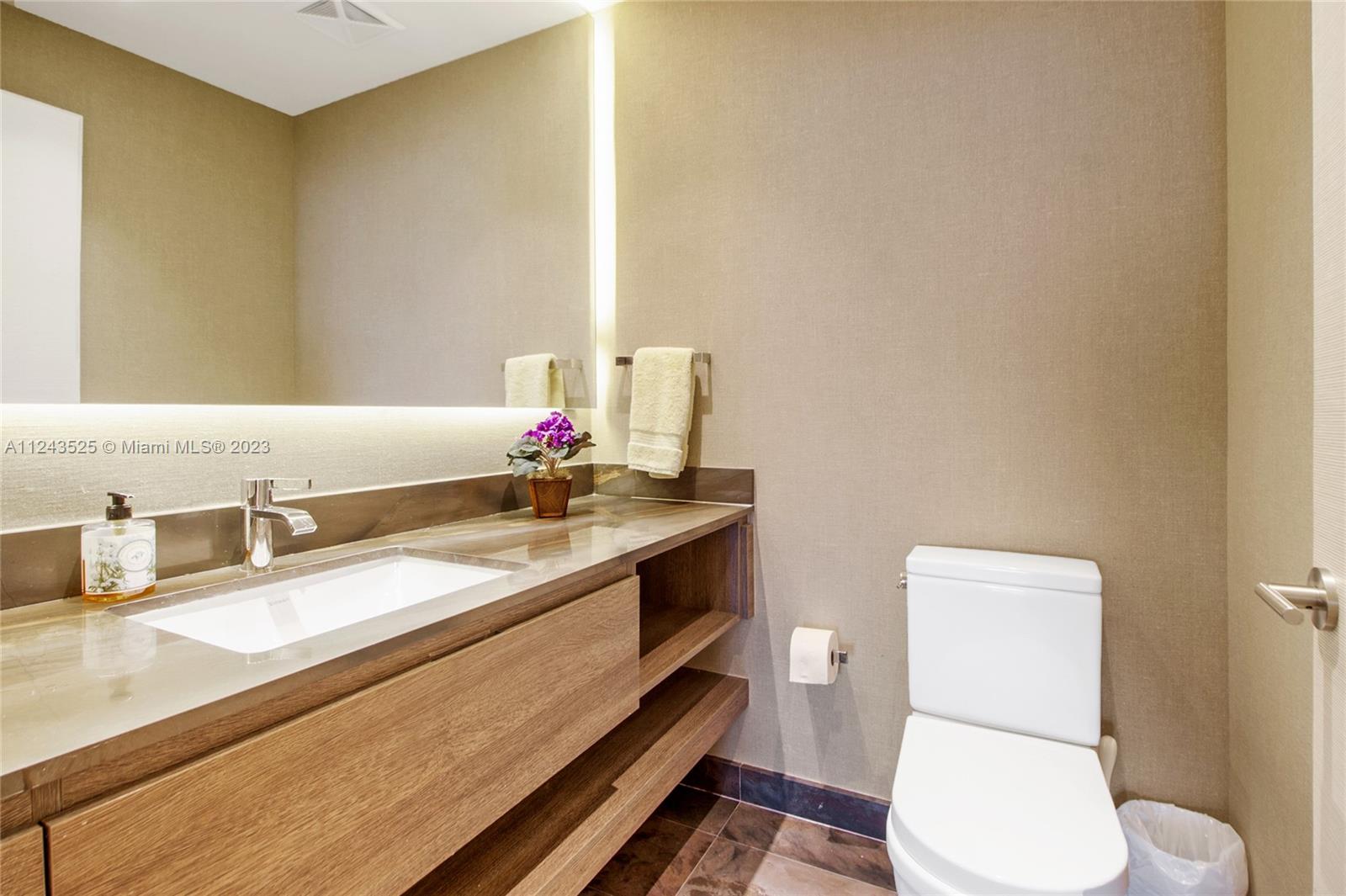 OCEANA KEY BISCAYNE CONDO - Residential