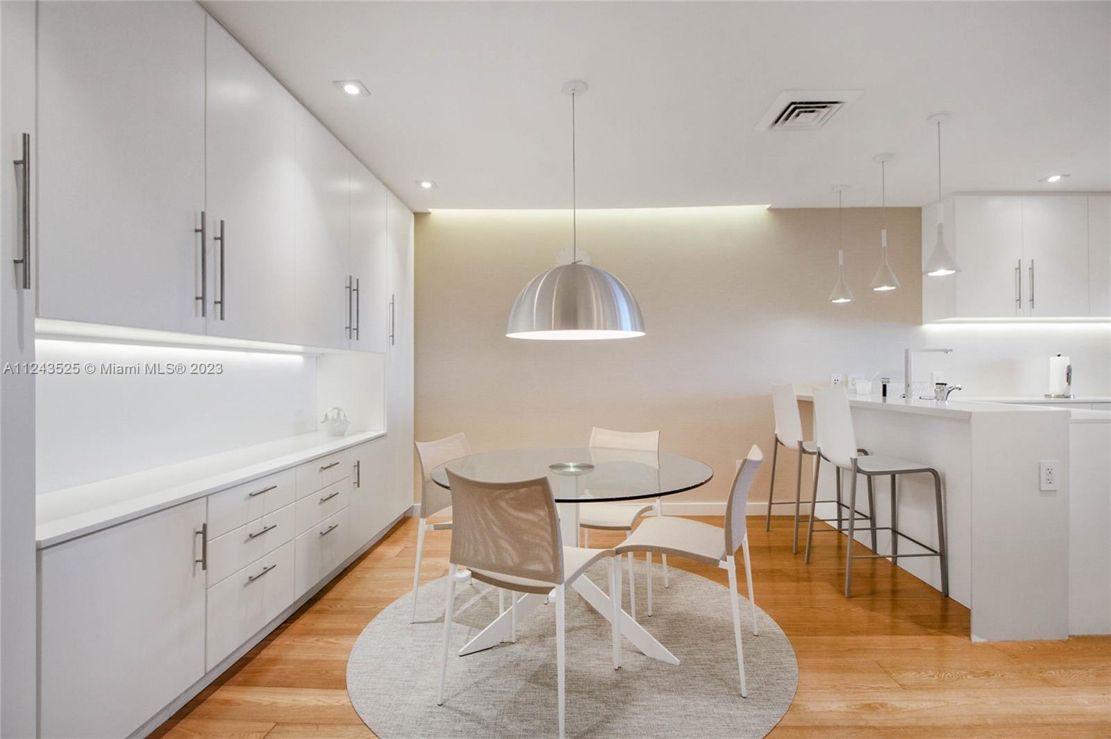 OCEANA KEY BISCAYNE CONDO - Residential