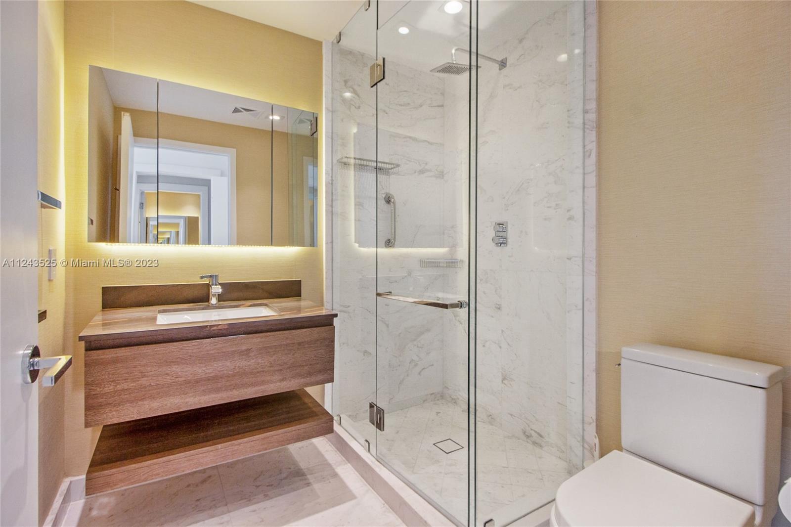 OCEANA KEY BISCAYNE CONDO - Residential