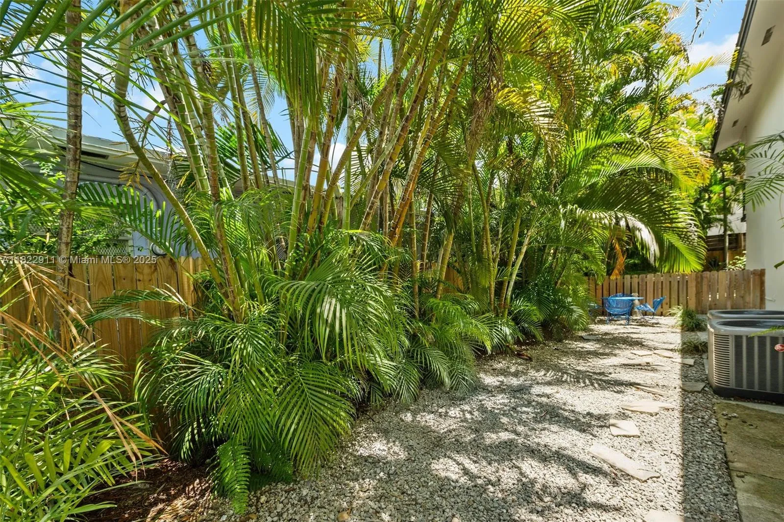 Miami, Florida 33133, United States, 3 Bedrooms Bedrooms, ,2 BathroomsBathrooms,Residential,Active,155986