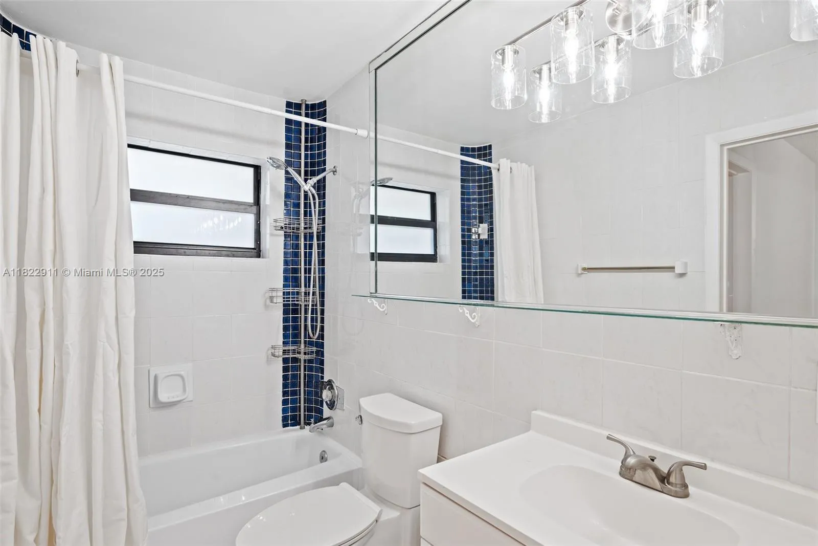 Miami, Florida 33133, United States, 3 Bedrooms Bedrooms, ,2 BathroomsBathrooms,Residential,Active,155986