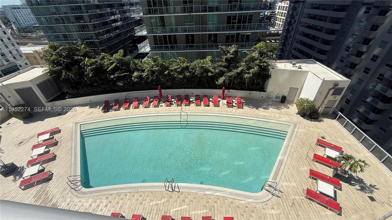 1100 MILLECENTO RESIDENCE - Residential