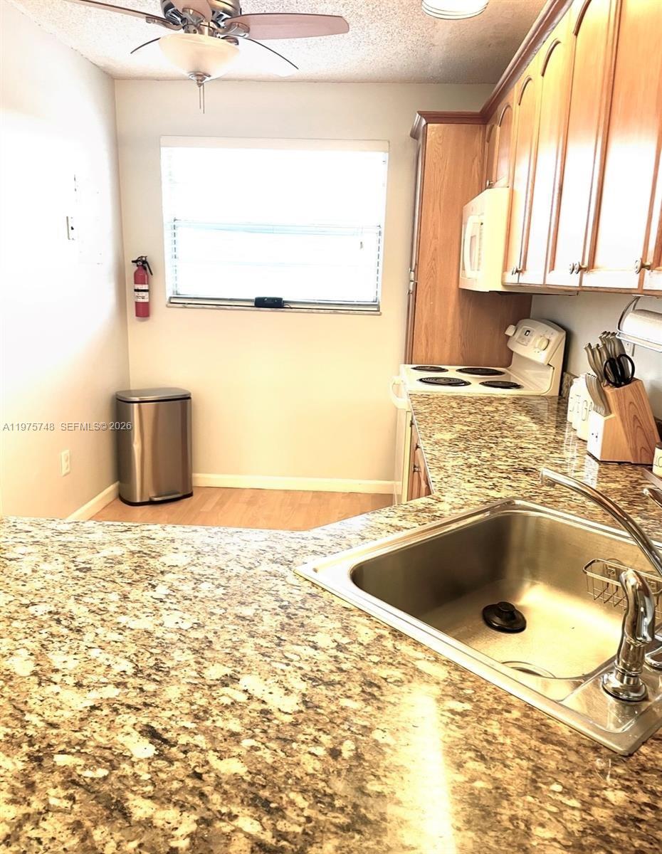 OMEGA CONDO NO 9 - Residential