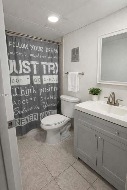 OMEGA CONDO NO 9 - Residential