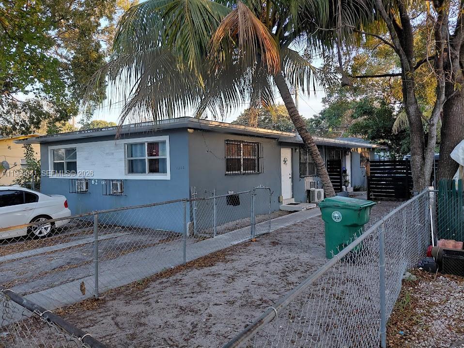 NORTH MIAMI ESTATES 1ST A - Residential