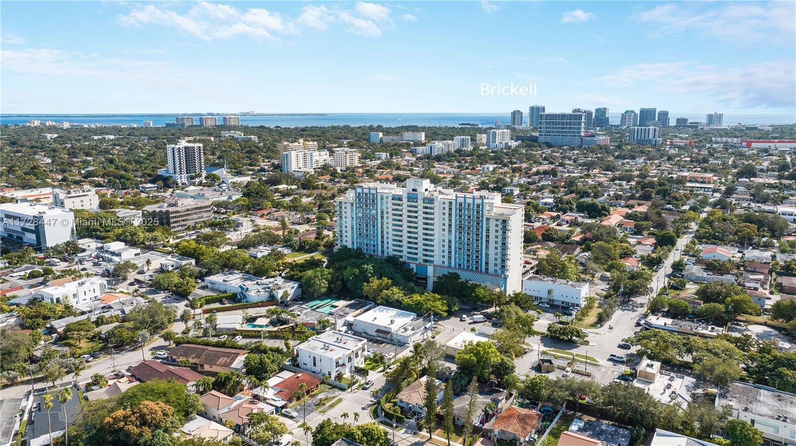 THE ASTON CONDO - Residential