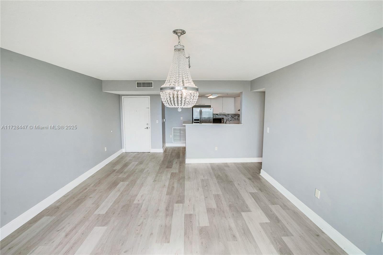THE ASTON CONDO - Residential