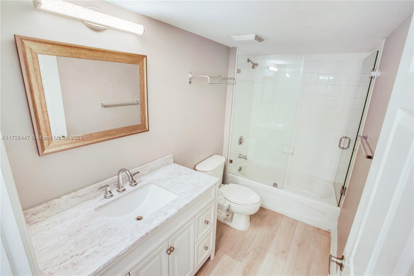 THE ASTON CONDO - Residential