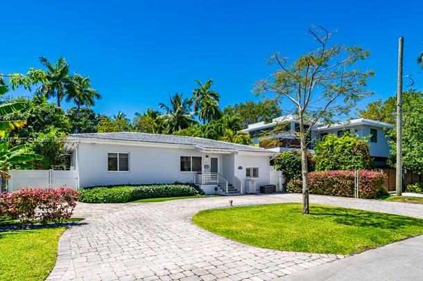 Rental Property at 2540 Overbrook St St, Miami, Broward County, Florida - Bedrooms: 3 
Bathrooms: 2  - $7,500 MO.