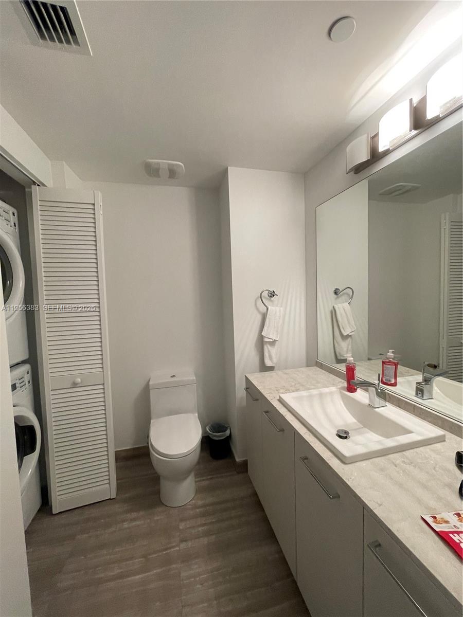 1010 BRICKELL CONDO - Residential