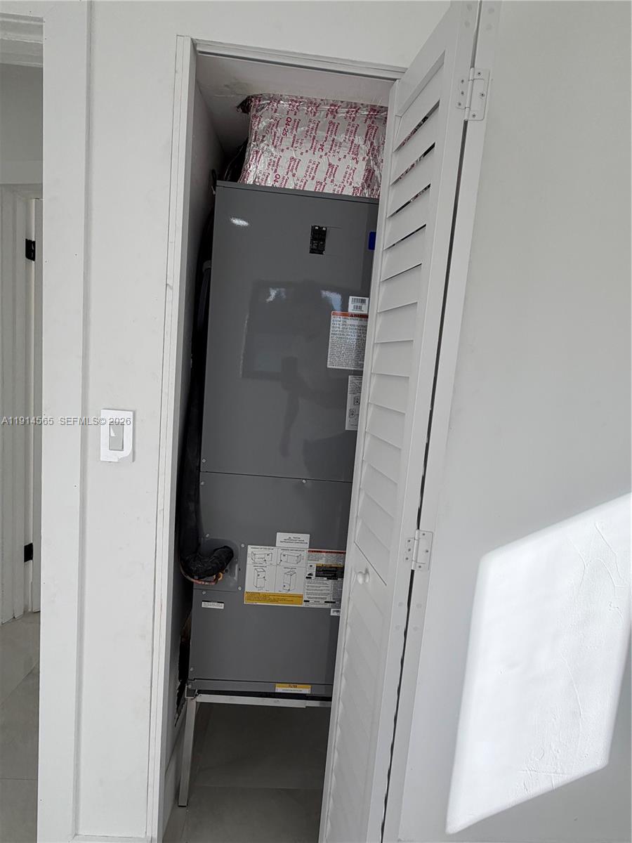 REPLAT OF PORTIONS OF RIC - Residential