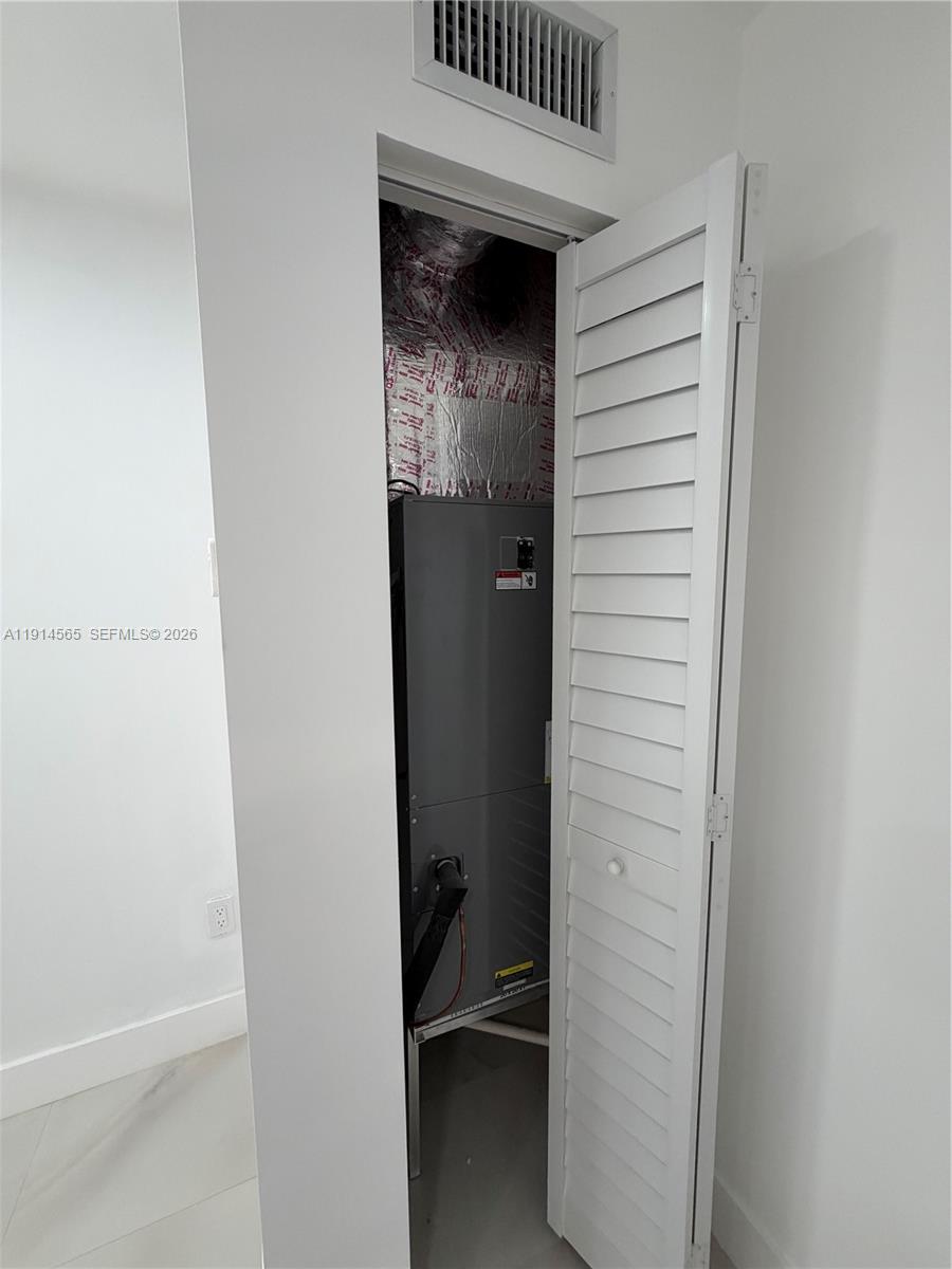 REPLAT OF PORTIONS OF RIC - Residential