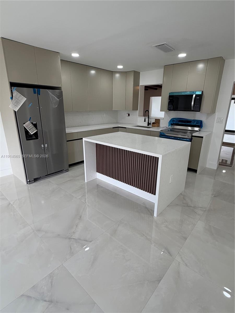 REPLAT OF PORTIONS OF RIC - Residential