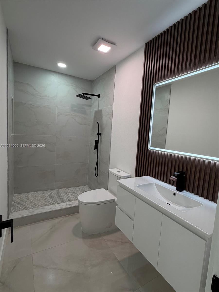 REPLAT OF PORTIONS OF RIC - Residential