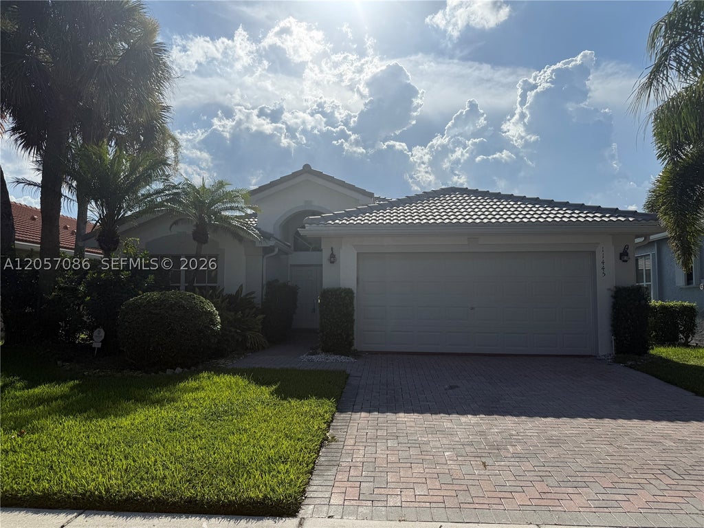 Photo of 11445 Samoa Way, Boynton Beach, FL 33437 (MLS # A12057086)