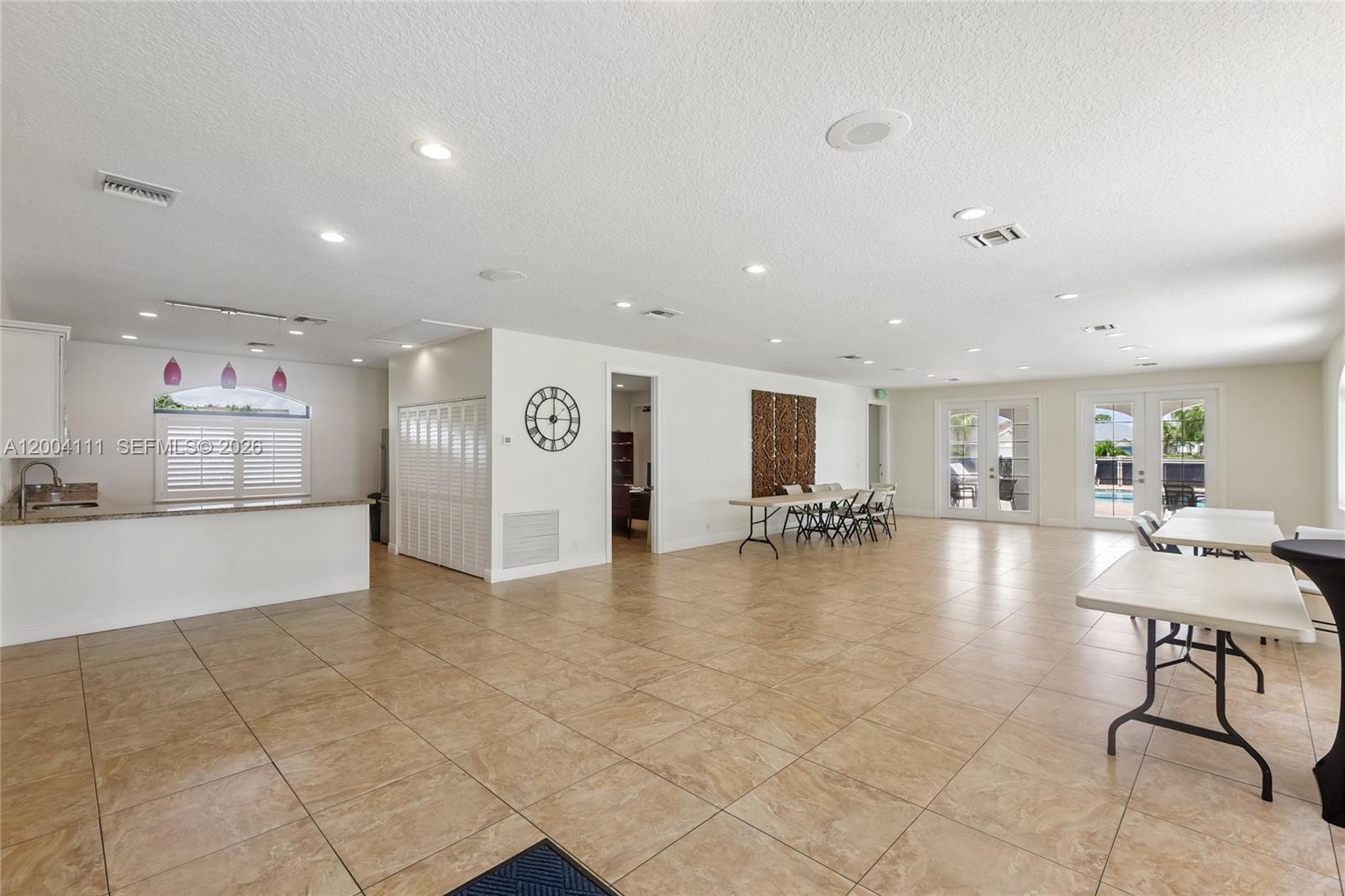 MEADOWLAND COVE - Residential
