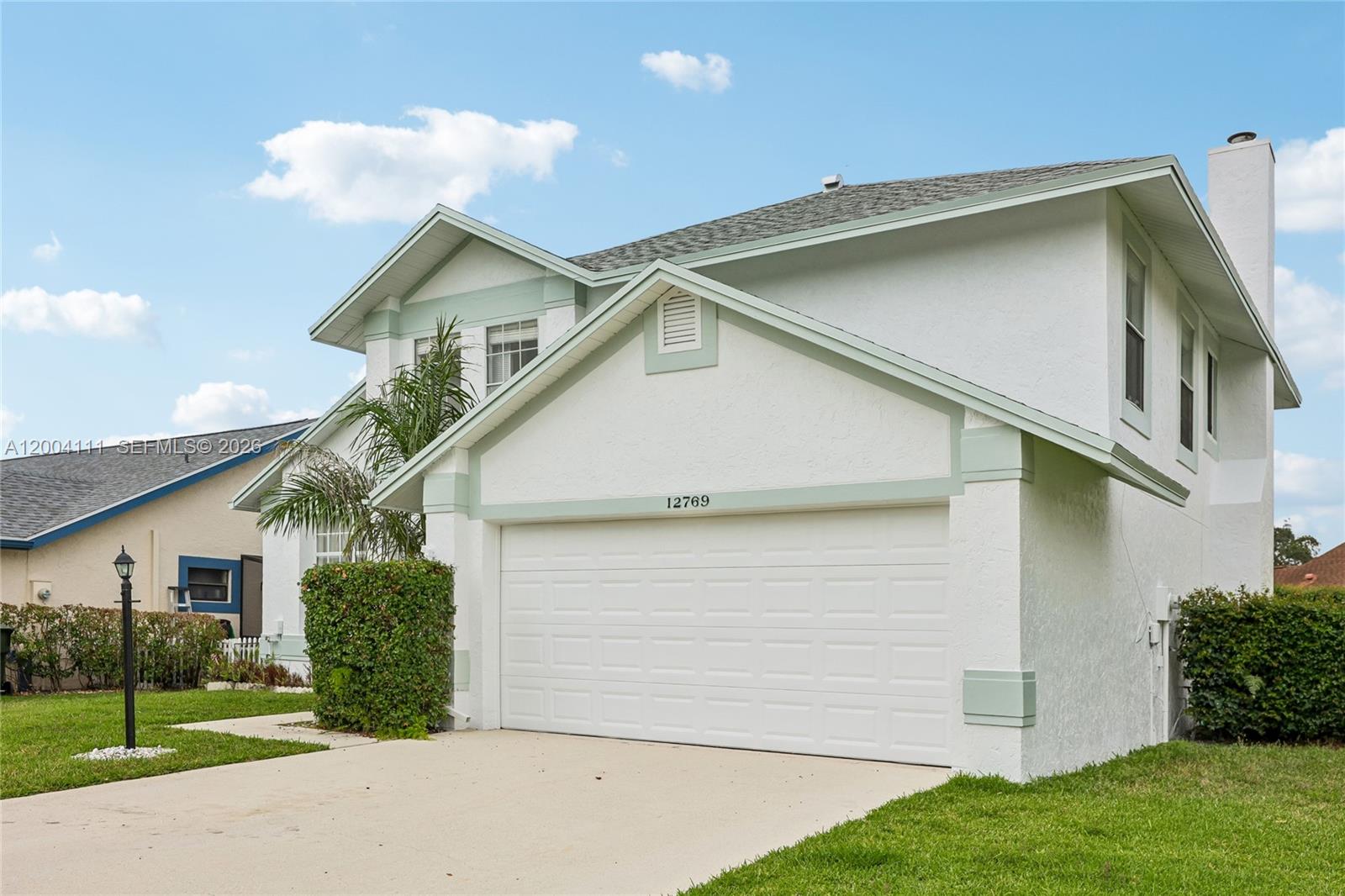 12769 Meadowbreeze Dr