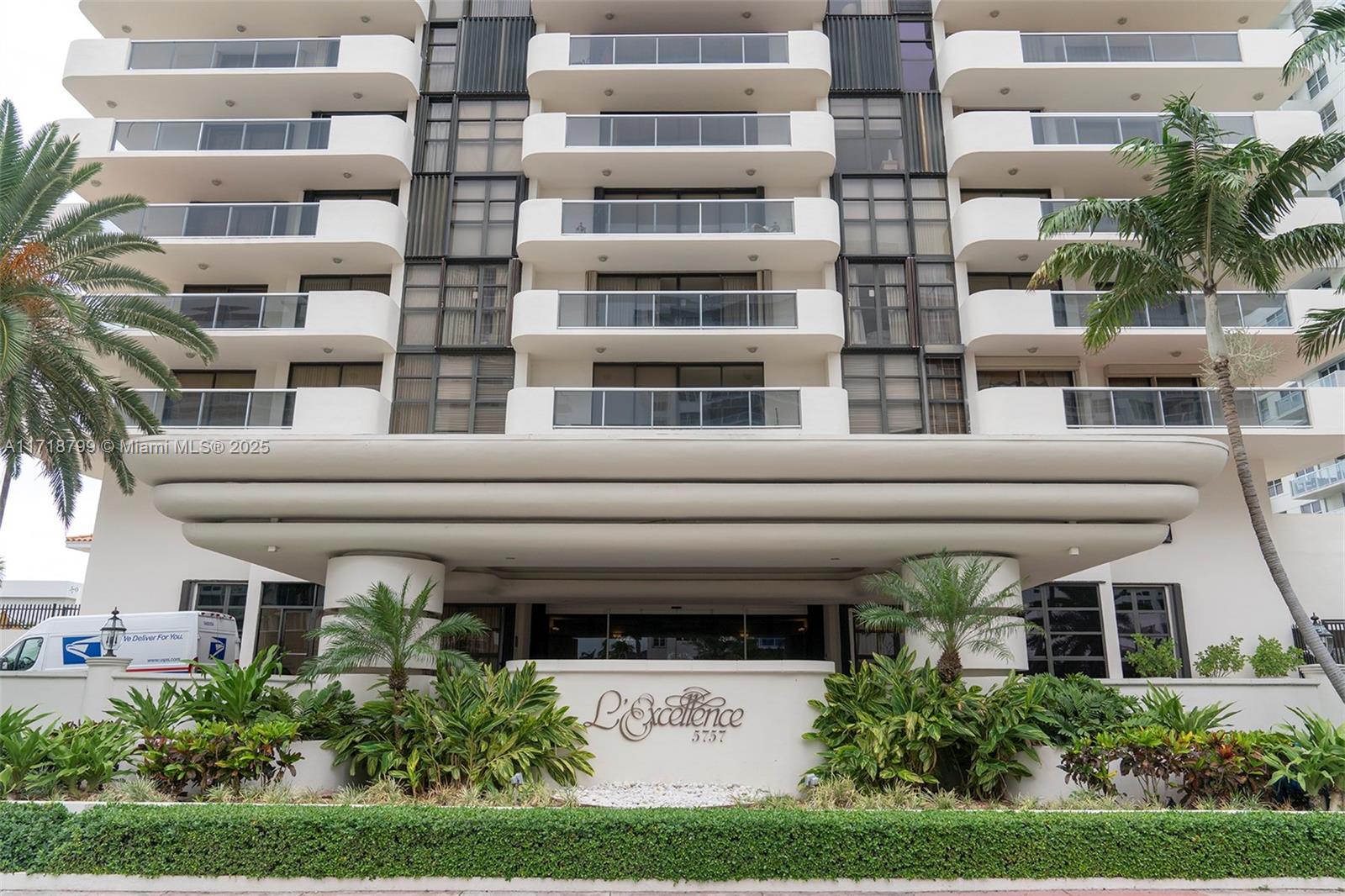 5757 Collins Ave 1604