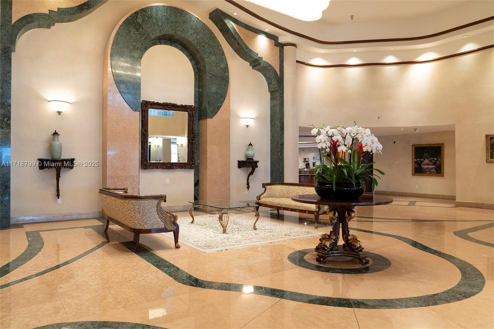 LEXCELLENCE CONDO - Residential