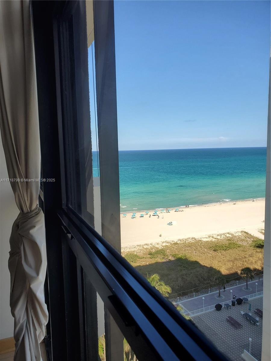 LEXCELLENCE CONDO - Residential