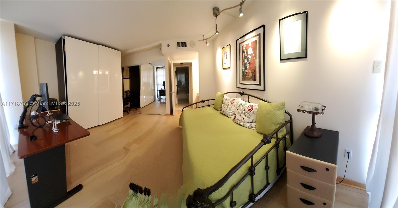 LEXCELLENCE CONDO - Residential