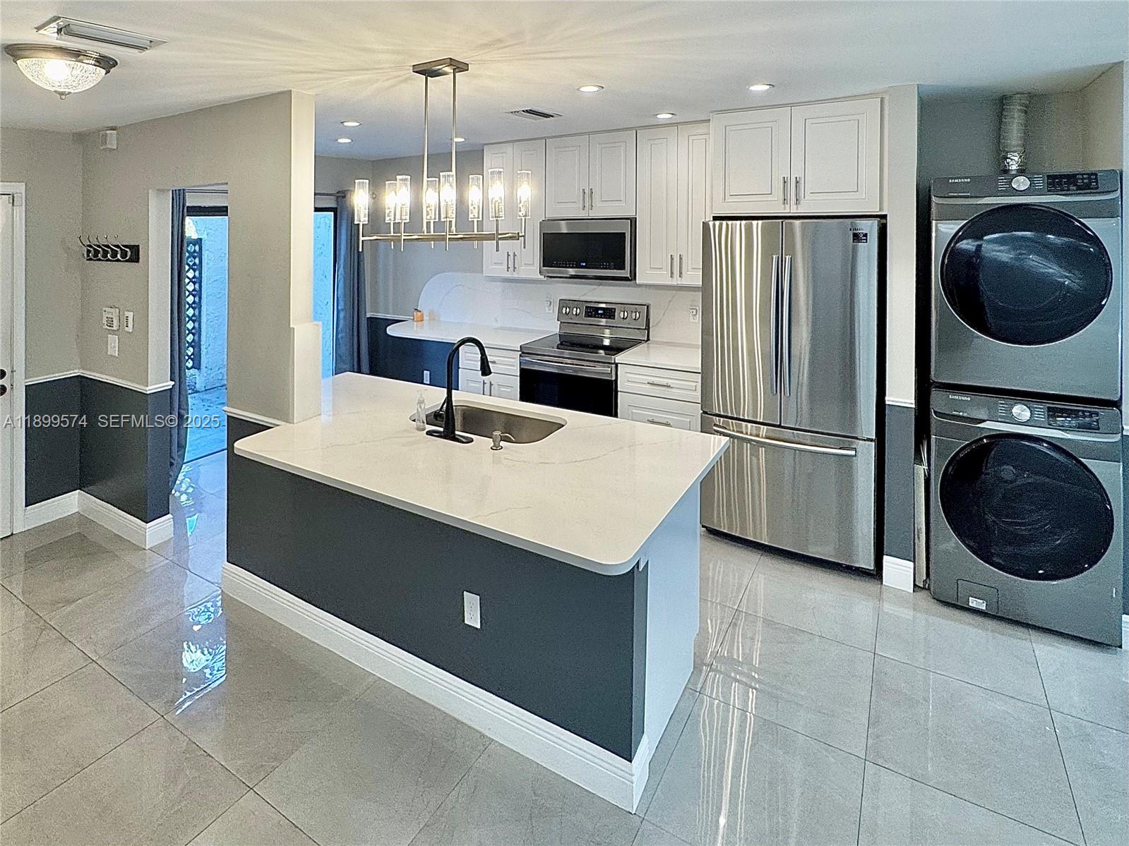 HORIZONS OF BOCA LAGO CON - Residential