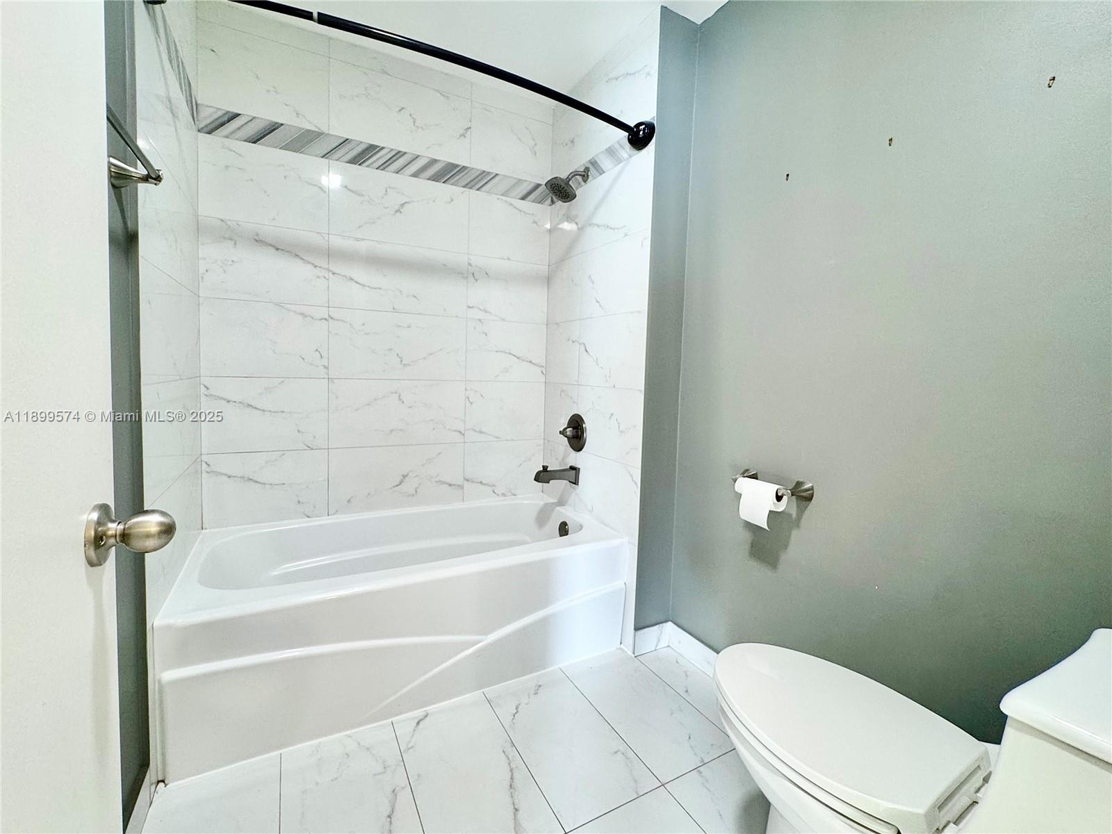 HORIZONS OF BOCA LAGO CON - Residential