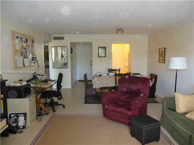 VILLA CAPRI CONDO - Residential Lease