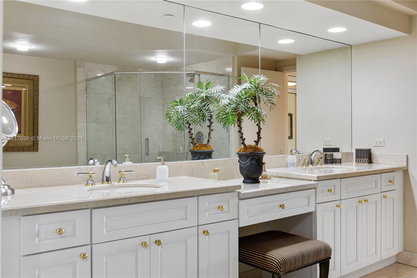 THE PENINSULA CONDO - Residential Lease