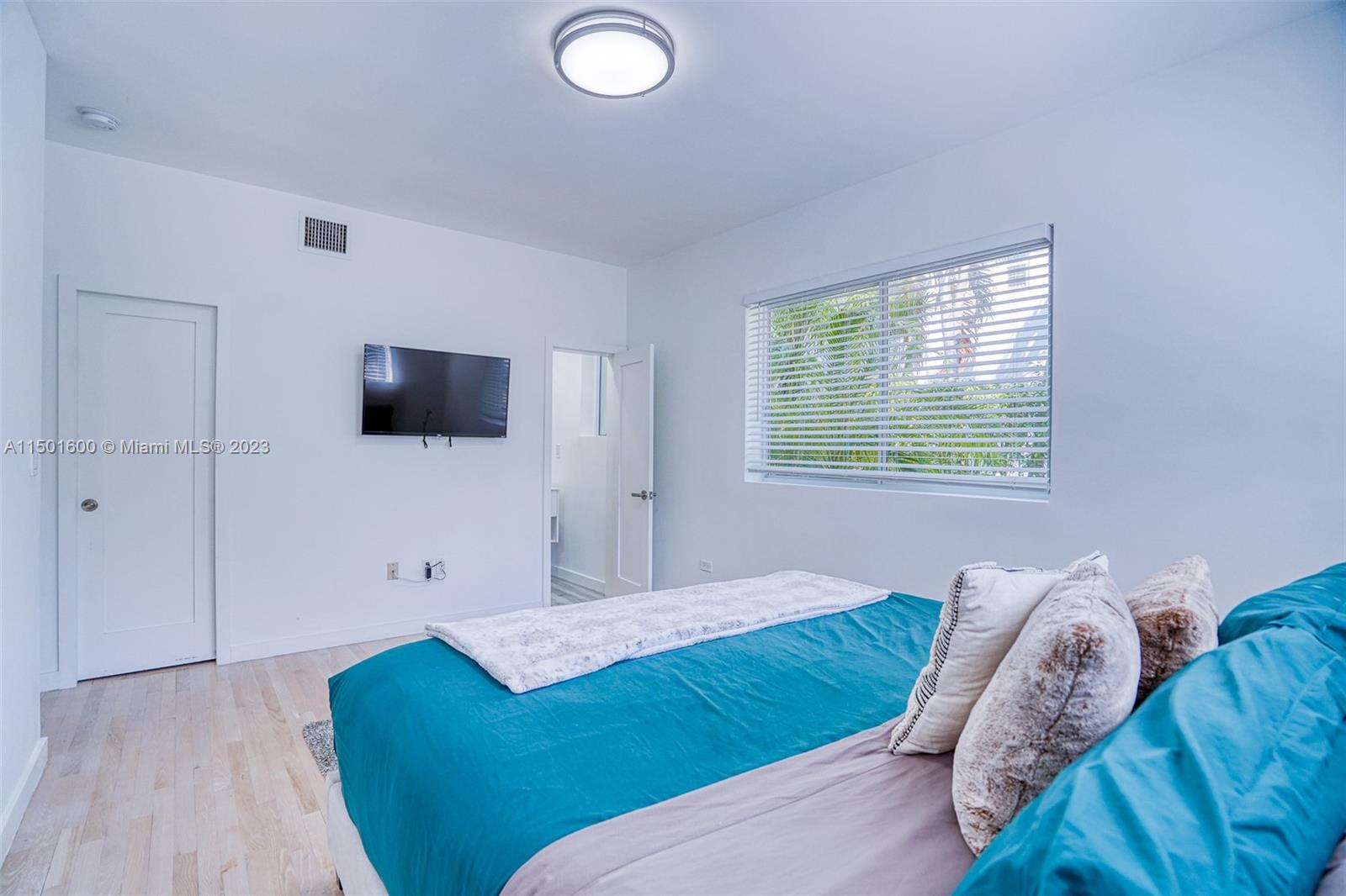 LINCOLN TERRACE SUB - Residential Income