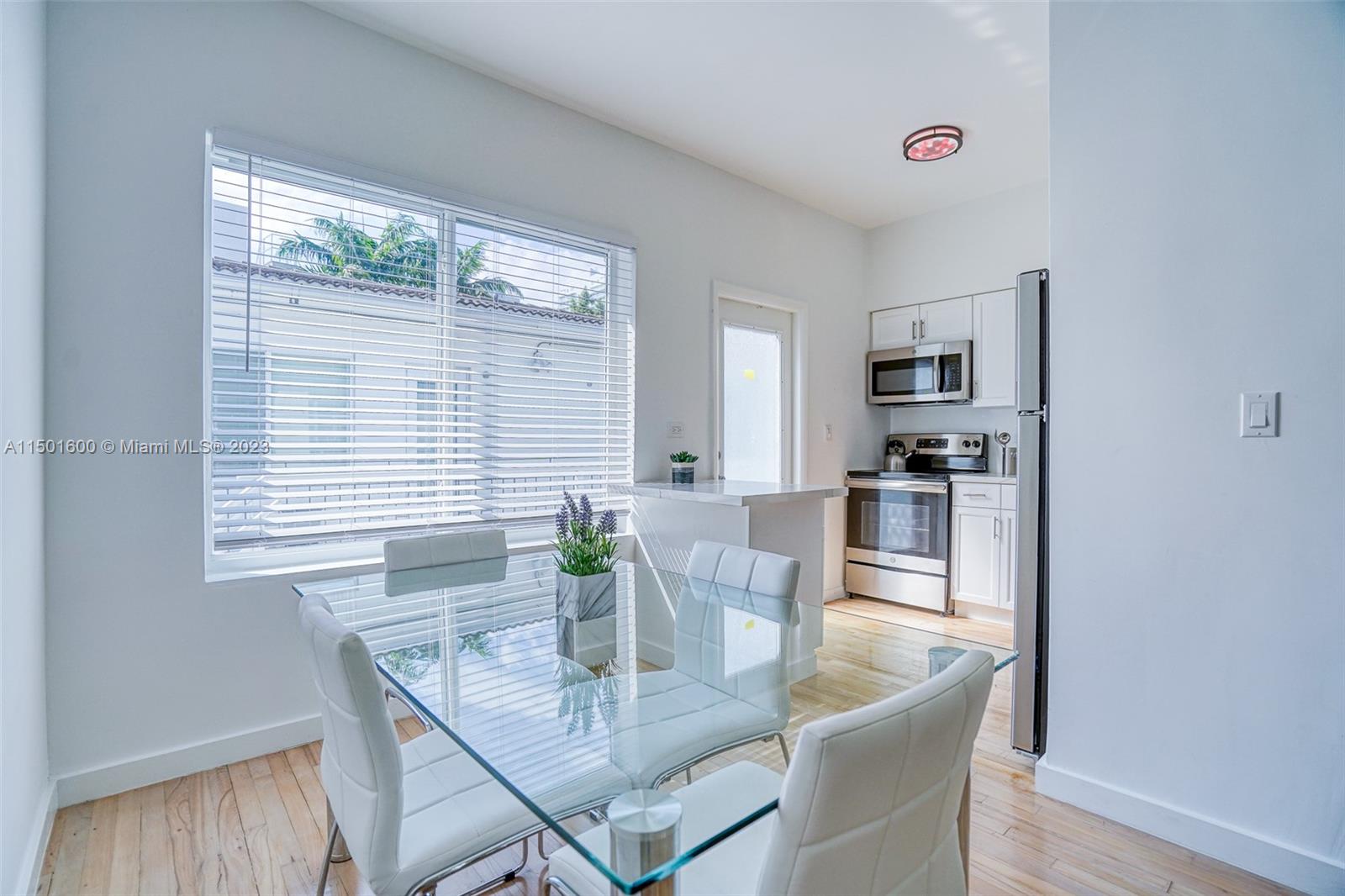 LINCOLN TERRACE SUB - Residential Income