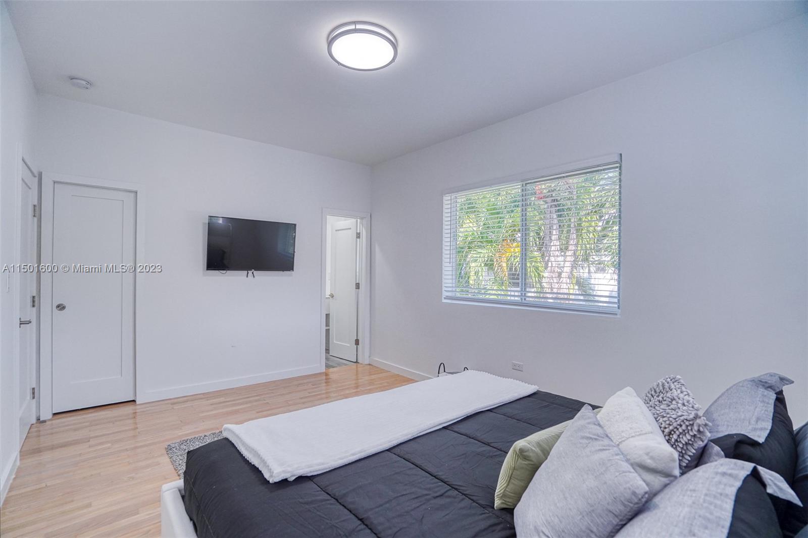 LINCOLN TERRACE SUB - Residential Income