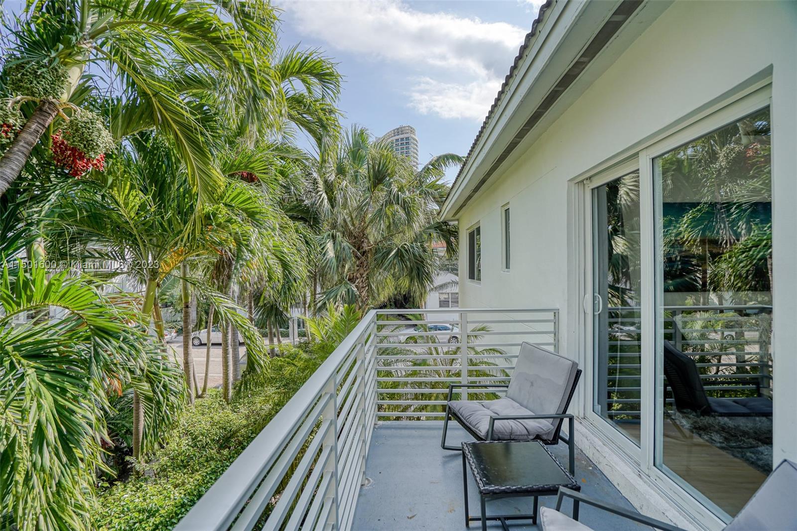 LINCOLN TERRACE SUB - Residential Income