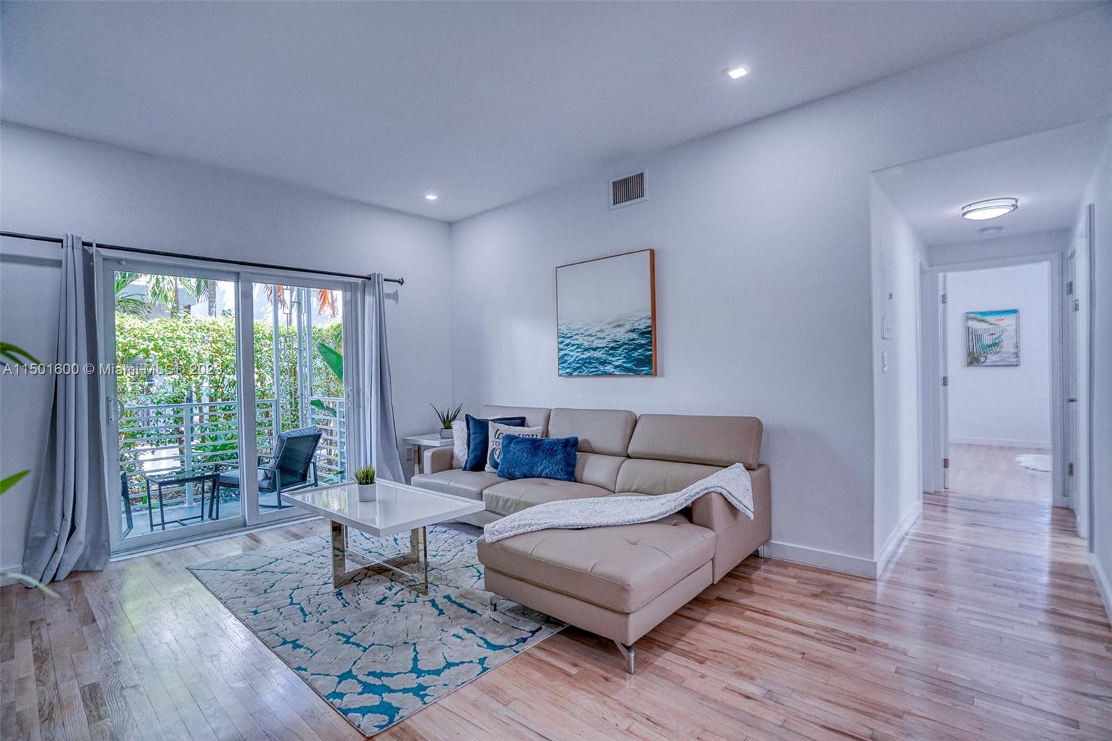 LINCOLN TERRACE SUB - Residential Income