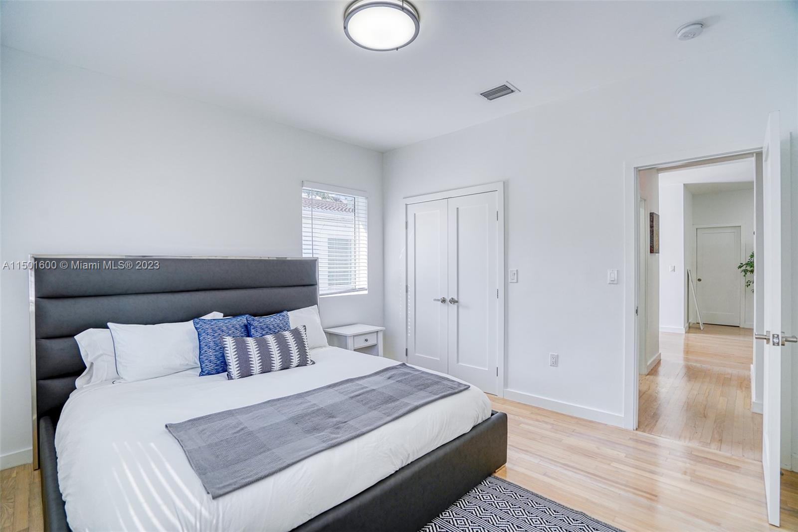 LINCOLN TERRACE SUB - Residential Income