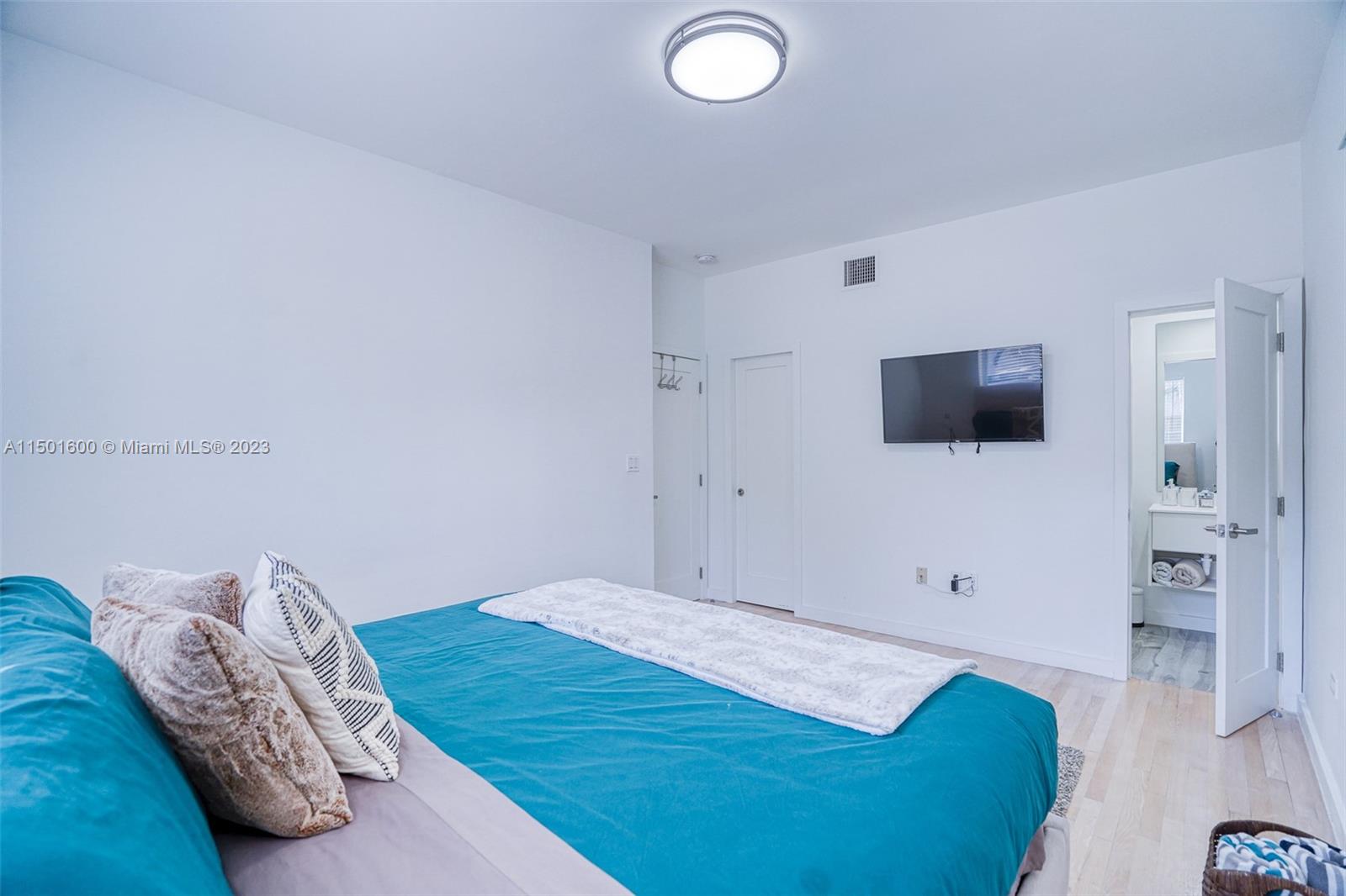 LINCOLN TERRACE SUB - Residential Income