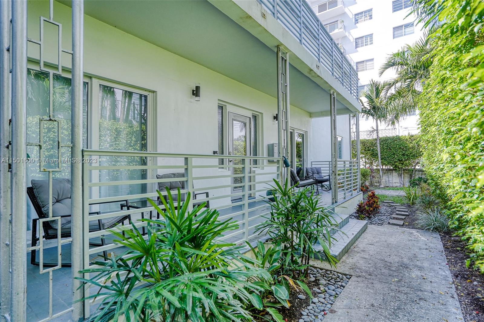 LINCOLN TERRACE SUB - Residential Income