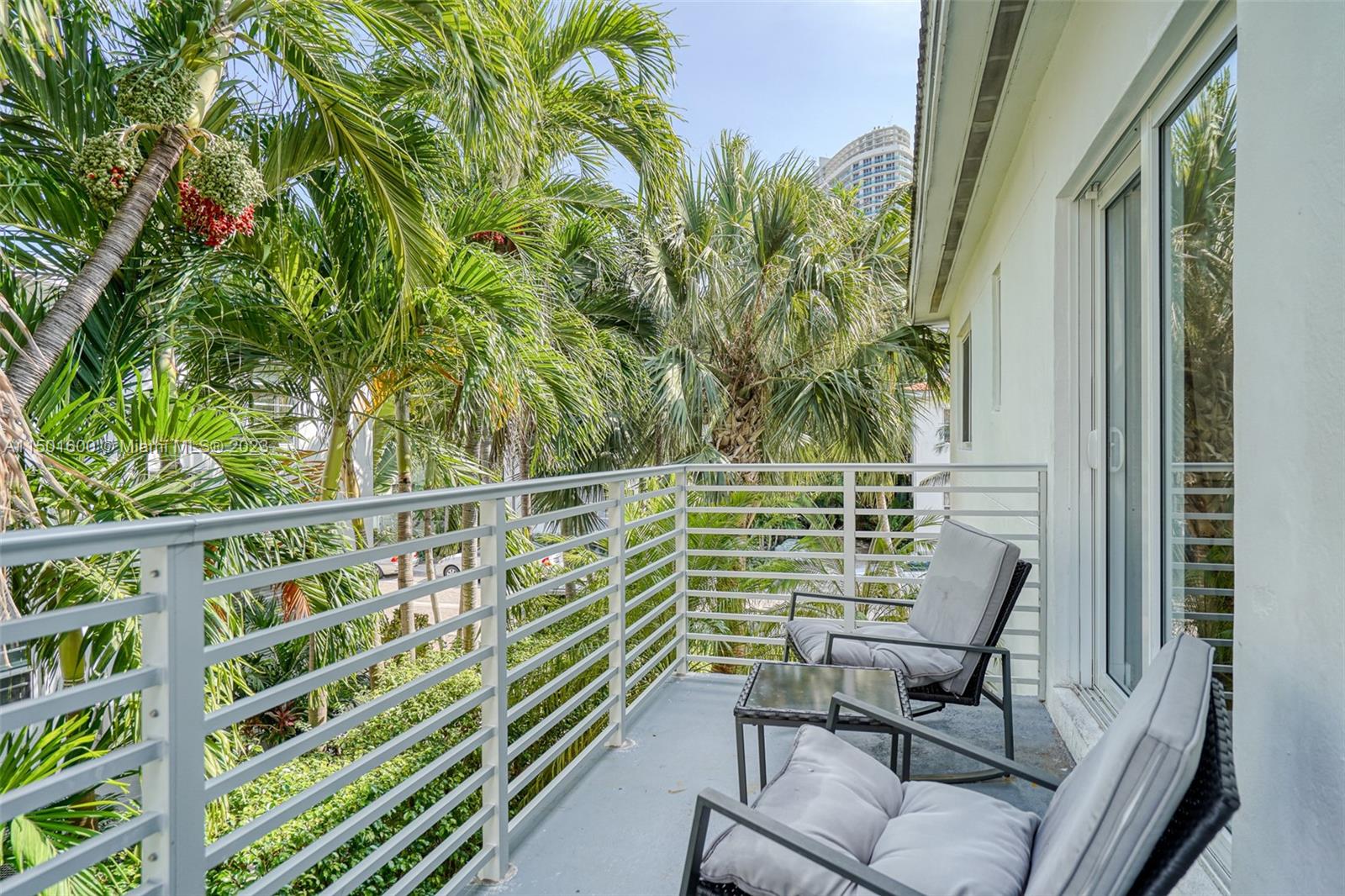 LINCOLN TERRACE SUB - Residential Income