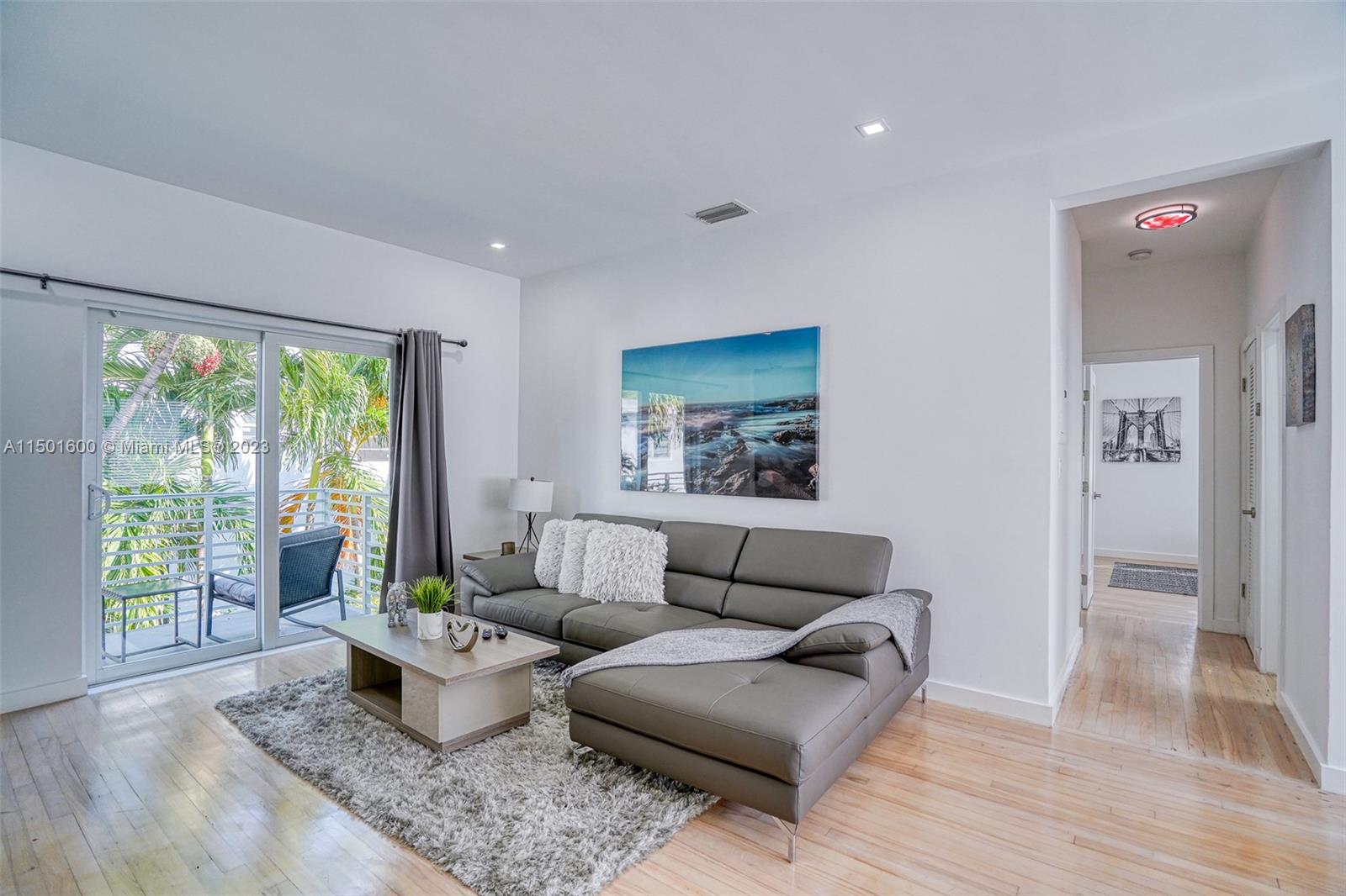 LINCOLN TERRACE SUB - Residential Income