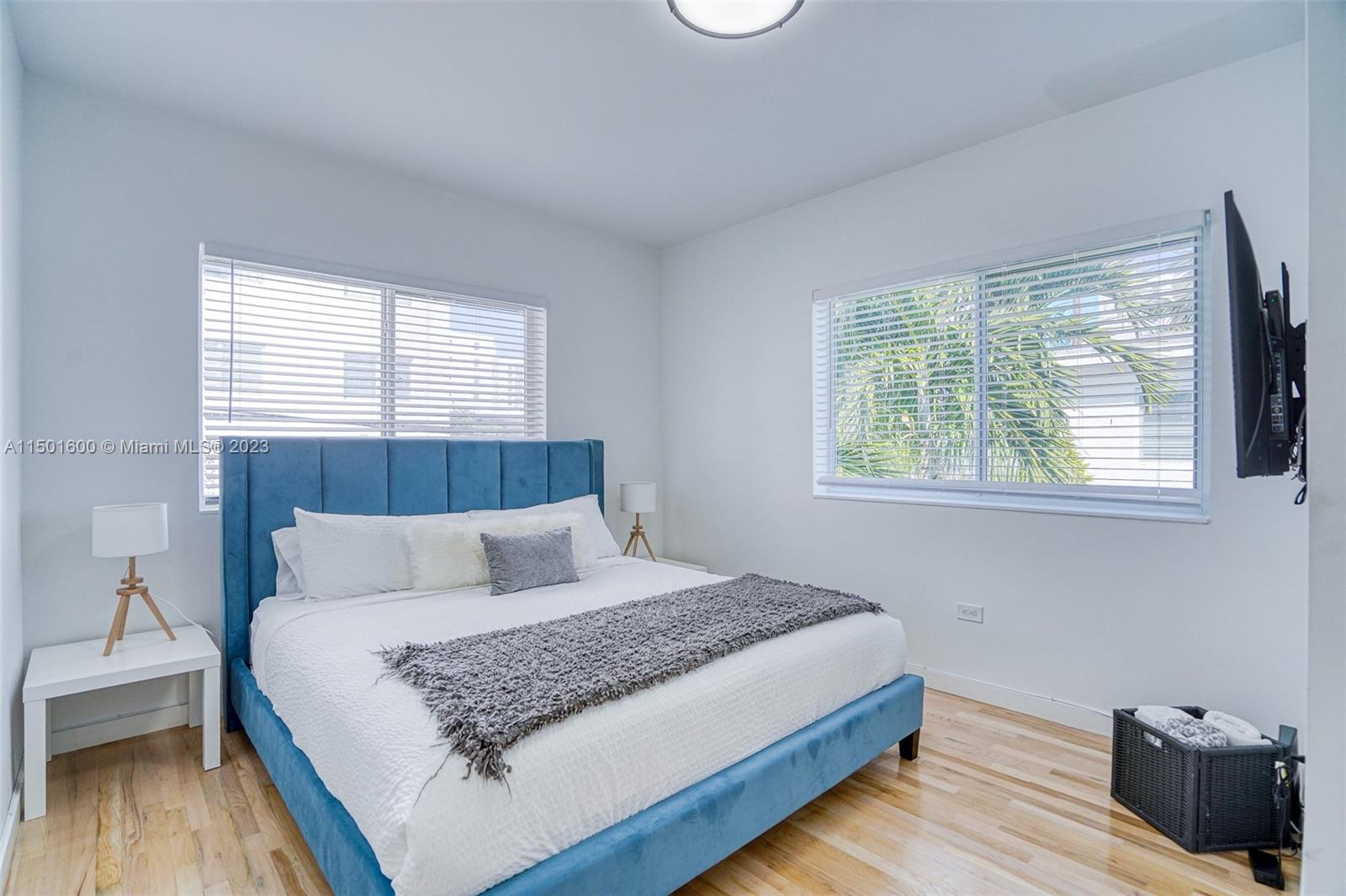 LINCOLN TERRACE SUB - Residential Income