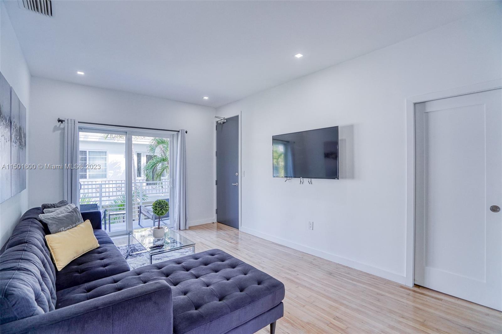 LINCOLN TERRACE SUB - Residential Income