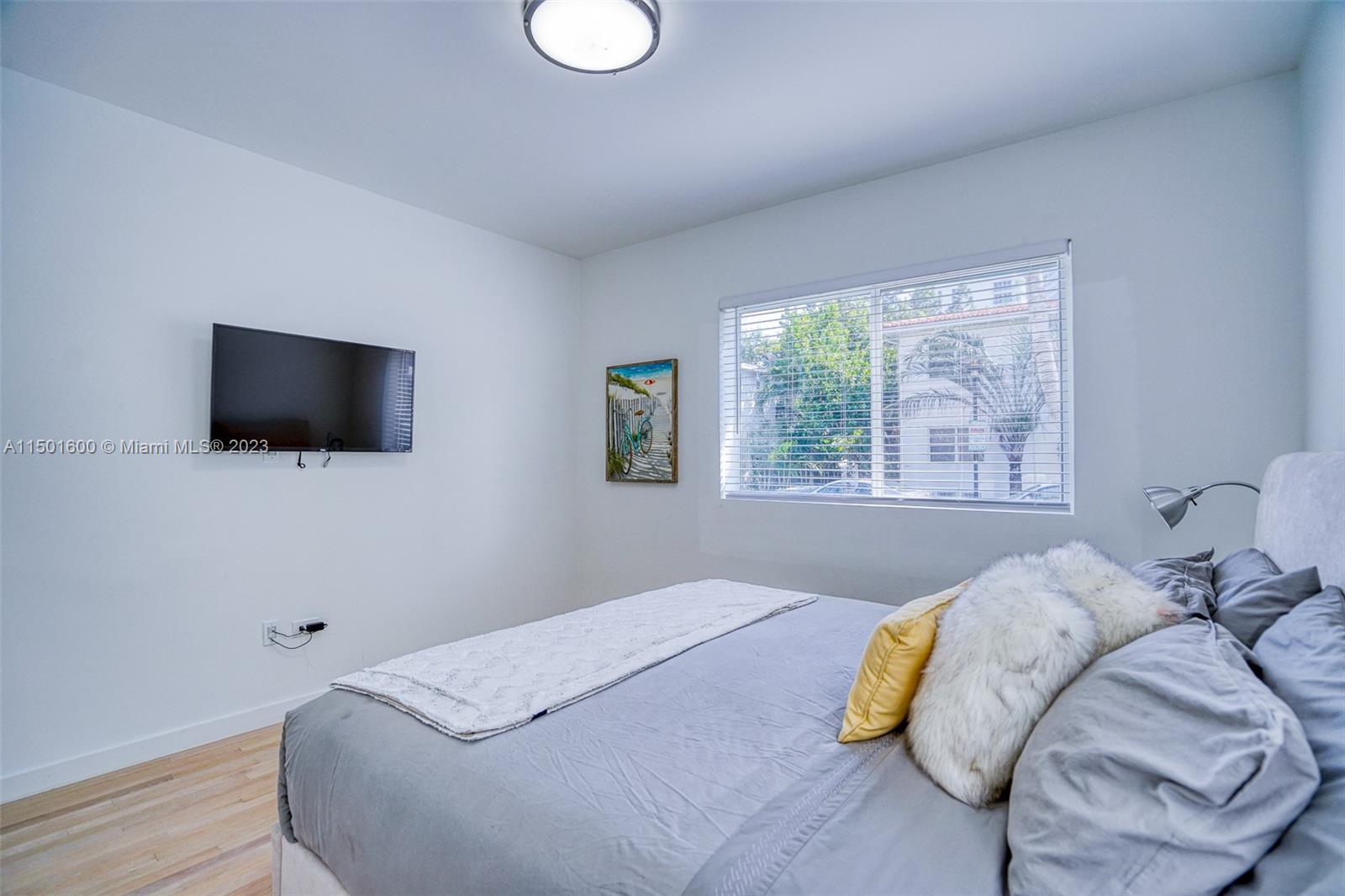 LINCOLN TERRACE SUB - Residential Income